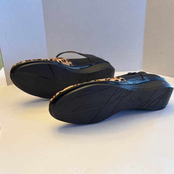 Revere Osaka Leopard Print Mary Jane Size 9M NWOT - Picture 6 of 6